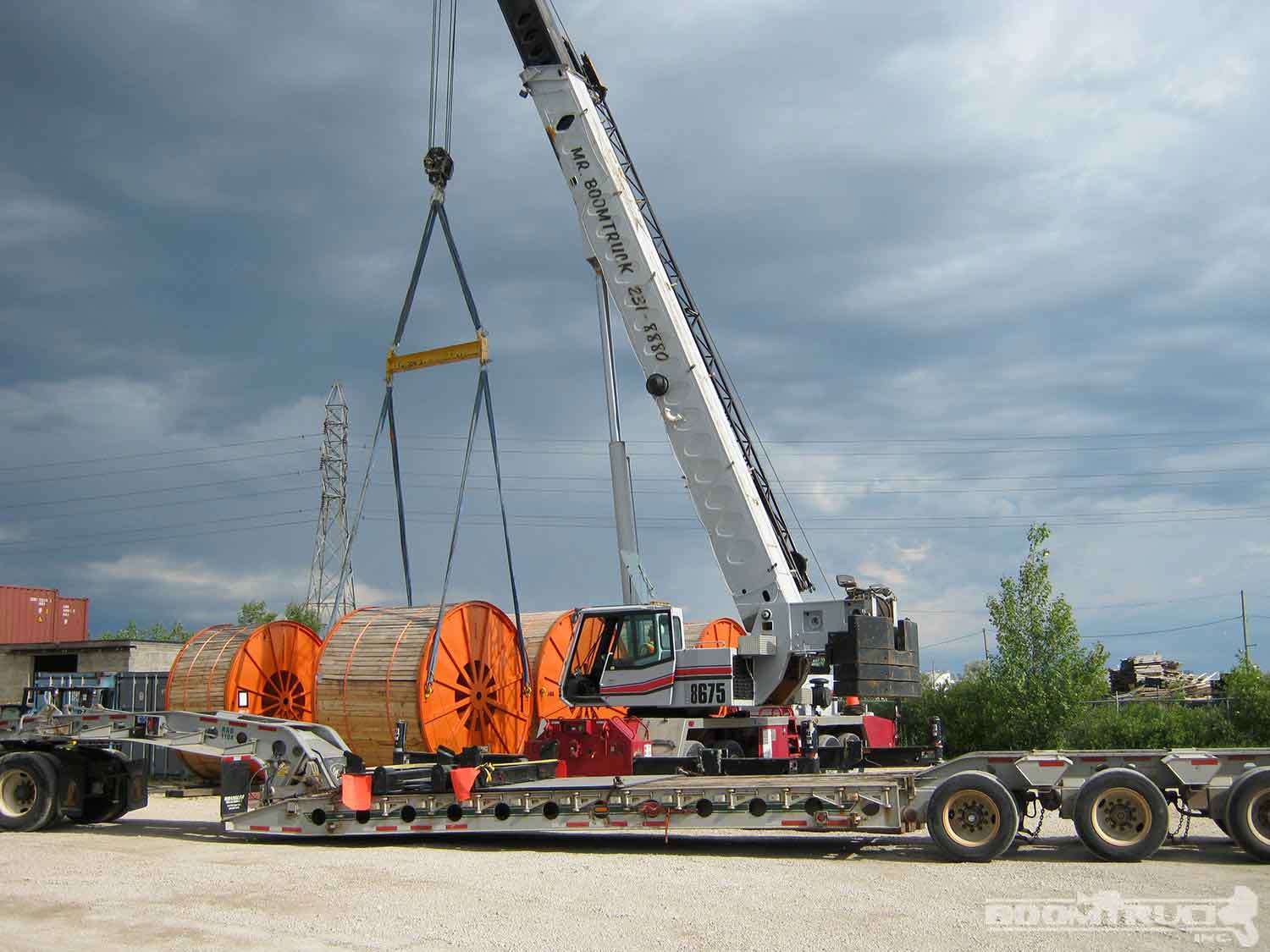 boomtruck Crane Lifting Heavy Equipments